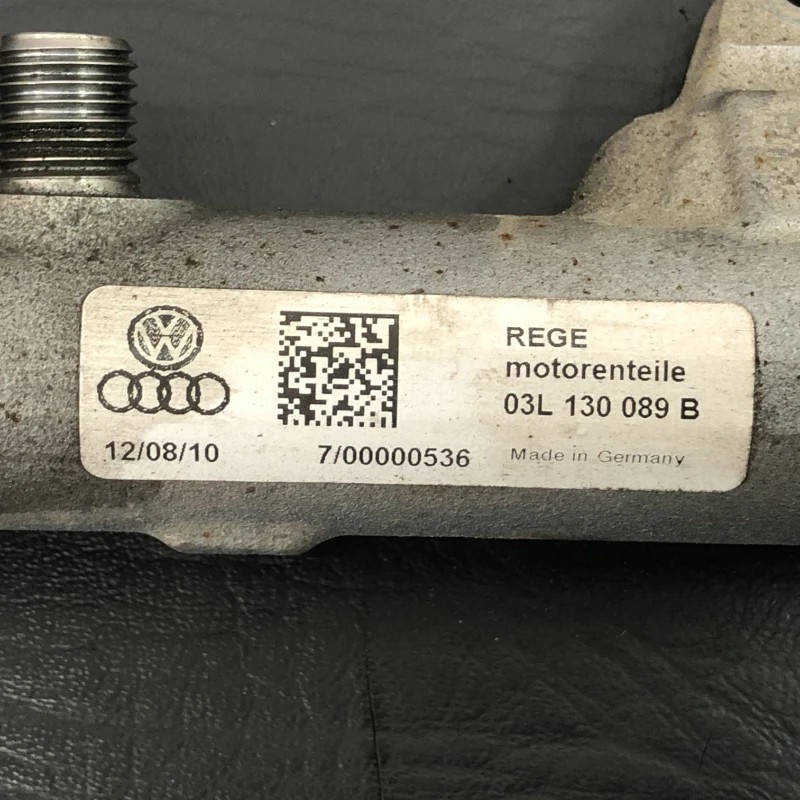 Rampa injectoare cu senzor / Audi A3 8P 2011 / Motor, racire si evacuare