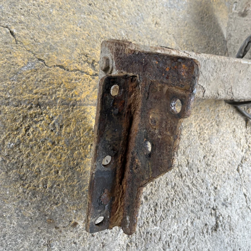 Carlig remorcare / Nissan Navara D40 2011 / Caroserie, oglinzi si faruri