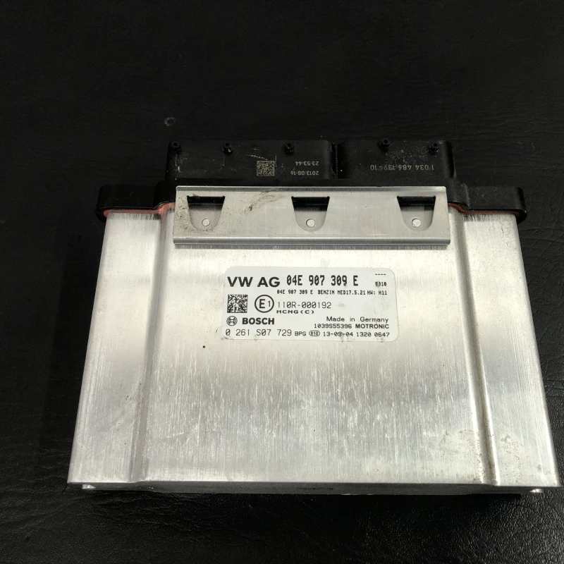 Calculator motor ecu Volkswagen 