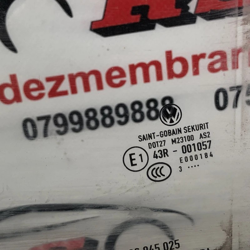Geam stanga spate / Volkswagen Golf MK7 2014 / Caroserie, oglinzi si faruri