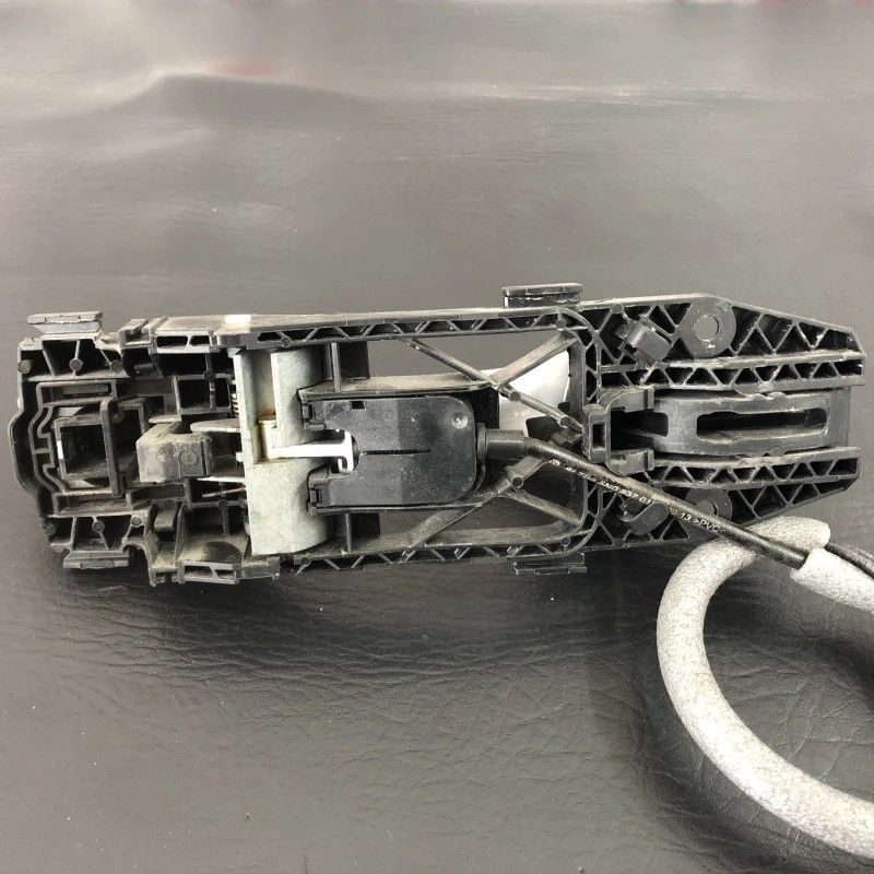 Maner usa stanga spate / Volkswagen Golf MK7 2014 / Caroserie, oglinzi si faruri