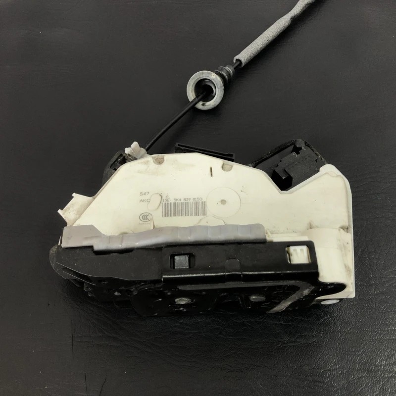 Iala broasca usa stanga spate / Volkswagen Golf MK7 2014 / Caroserie, oglinzi si faruri