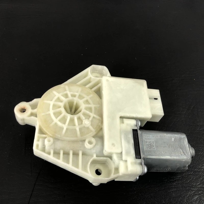 Motoras geam stanga spate Volkswagen Golf MK7 2014