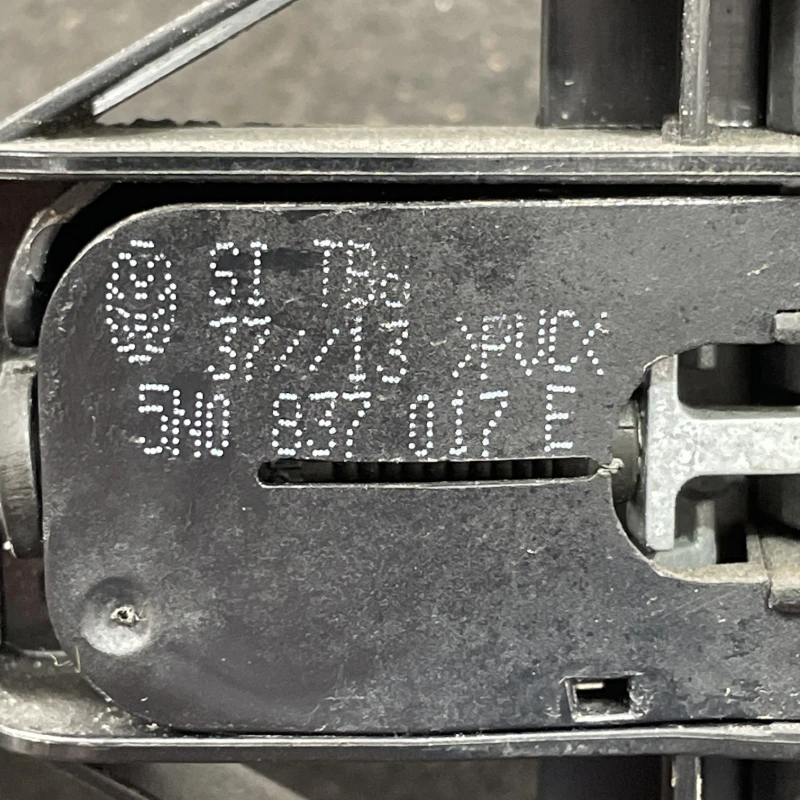 Maner usa dreapta fata / Volkswagen Golf MK7 2014 / Caroserie, oglinzi si faruri