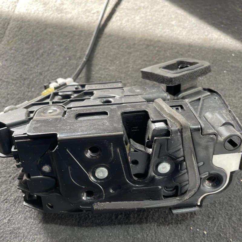 Iala broasca usa dreapta fata / Volkswagen Golf MK7 2014 / Caroserie, oglinzi si faruri