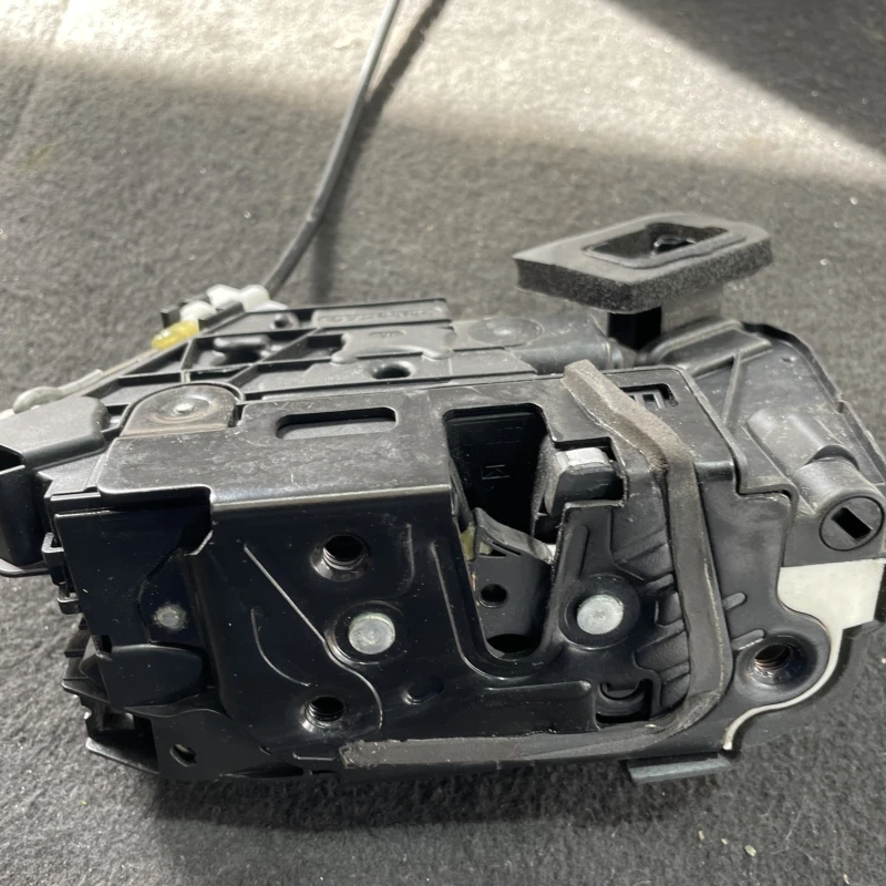 Iala broasca usa dreapta fata / Volkswagen Golf MK7 2014 / Caroserie, oglinzi si faruri