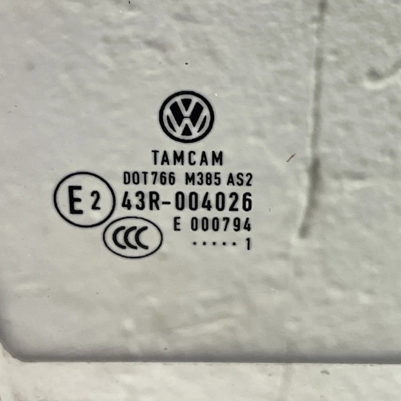 Geam dreapta spate / Volkswagen Passat B7 2011 / Caroserie, oglinzi si faruri