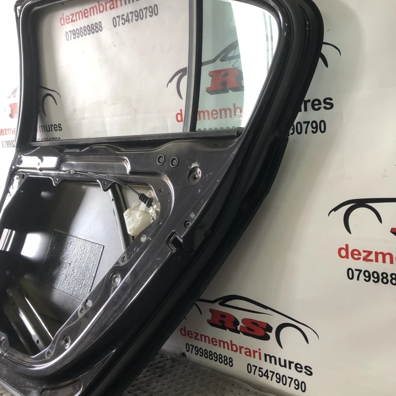 Usa dreapta spate / Volkswagen Passat B7 2011 / Caroserie, oglinzi si faruri