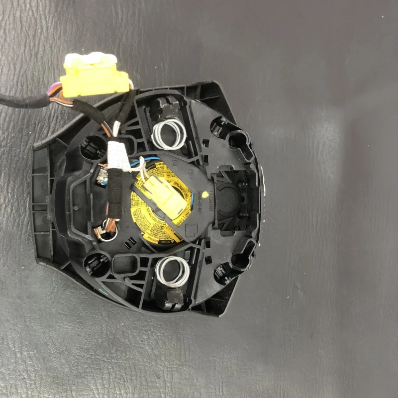 Airbag volan / Volkswagen Passat B7 2011 / Interior