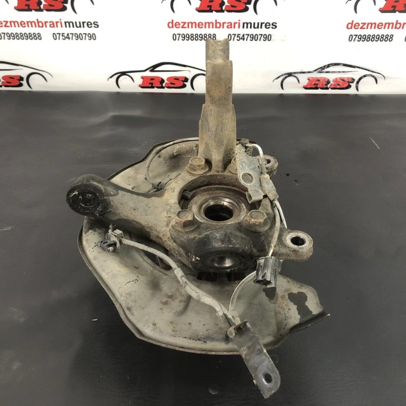 Fuzeta stanga fata / Toyota Rav4 XA30 2007 / Directie si suspensie