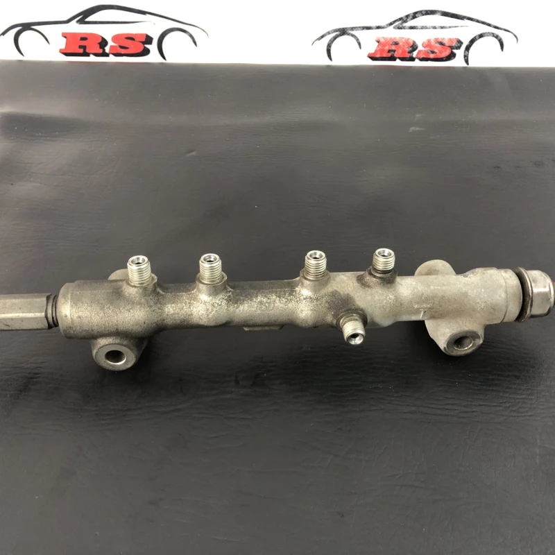 Rampa injectoare cu senzor Nissan 