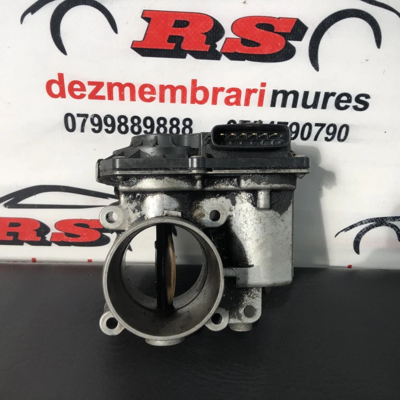 Clapeta de acceleratie / Nissan Navara D40 2011 / Motor, racire si evacuare