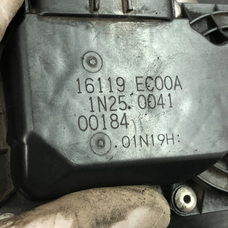 Clapeta de acceleratie / Nissan Navara D40 2011 / Motor, racire si evacuare