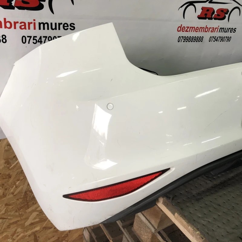 Bara spate / Volkswagen Golf MK7 2014 / Caroserie, oglinzi si faruri