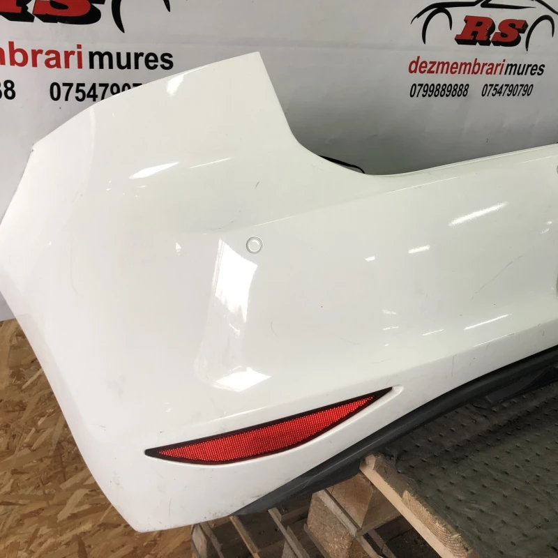 Bara spate / Volkswagen Golf MK7 2014 / Caroserie, oglinzi si faruri