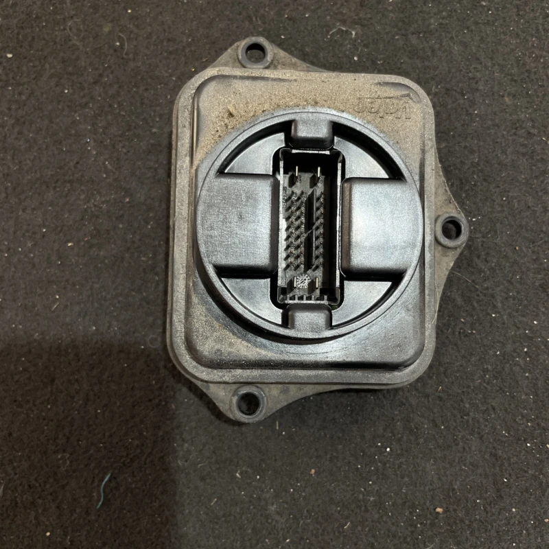Balast droser xenon / Volkswagen Passat B7 2012 / Caroserie, oglinzi si faruri
