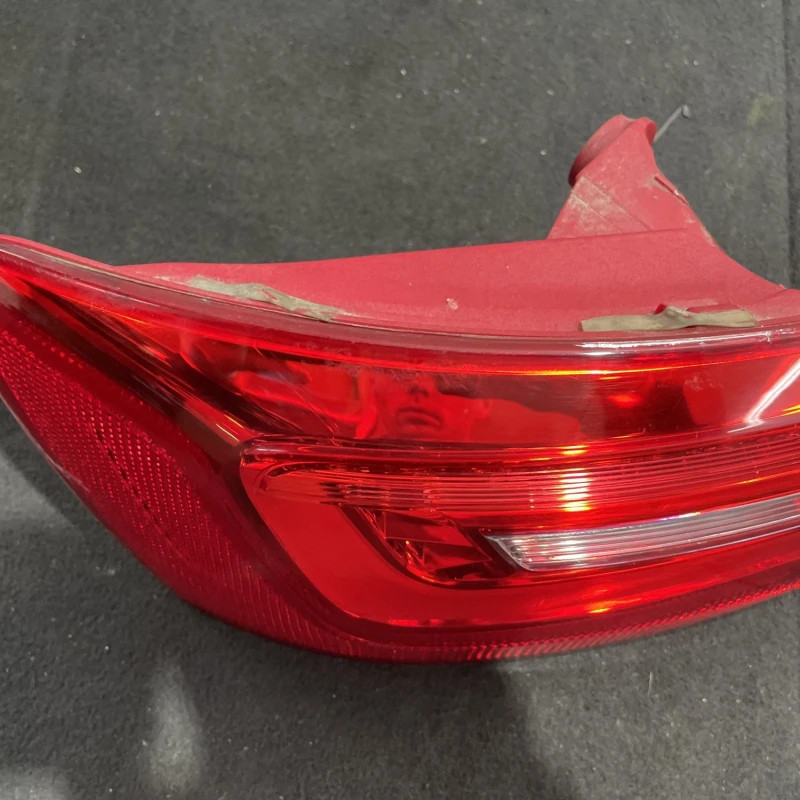 Stop stanga haion / Audi A6 C7 2016 / Caroserie, oglinzi si faruri
