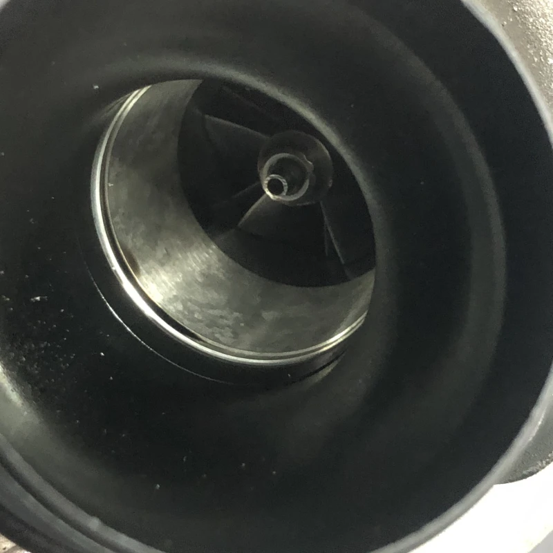 Turbosuflanta turbo turbina / Volkswagen Passat B6 2007 / Motor, racire si evacuare
