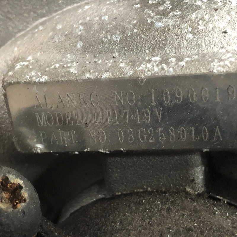 Turbosuflanta turbo turbina / Volkswagen Passat B6 2007 / Motor, racire si evacuare