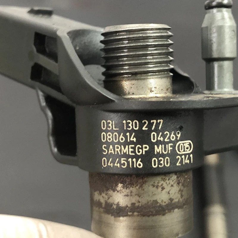 Injector / Volkswagen Passat B6 2009 / Motor, racire si evacuare