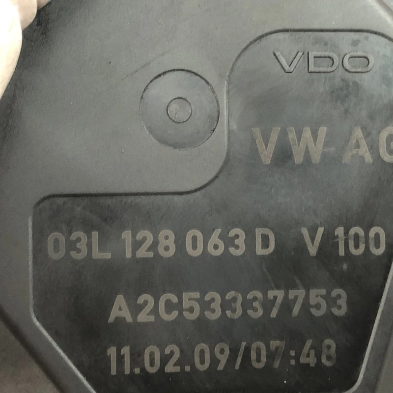 Clapeta de acceleratie / Volkswagen Passat B6 2009 / Motor, racire si evacuare