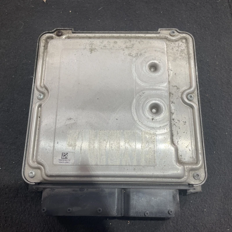 Calculator motor ecu / Volkswagen Passat B6 2009 / Audio si electronice