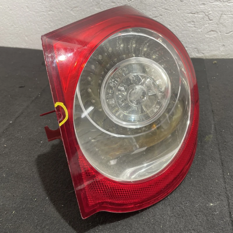 Stop dreapta caroserie / Volkswagen Passat B6 2009 / Caroserie, oglinzi si faruri