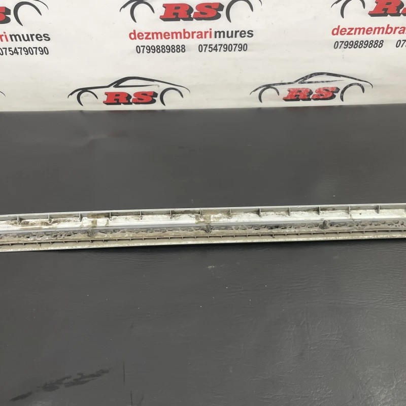 Bandou usa dreapta spate / Volkswagen Passat B6 2010 / Caroserie, oglinzi si faruri
