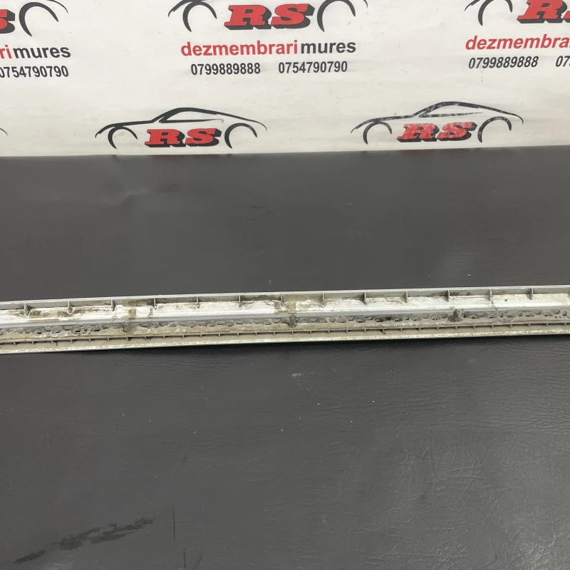 Bandou usa dreapta spate / Volkswagen Passat B6 2010 / Caroserie, oglinzi si faruri