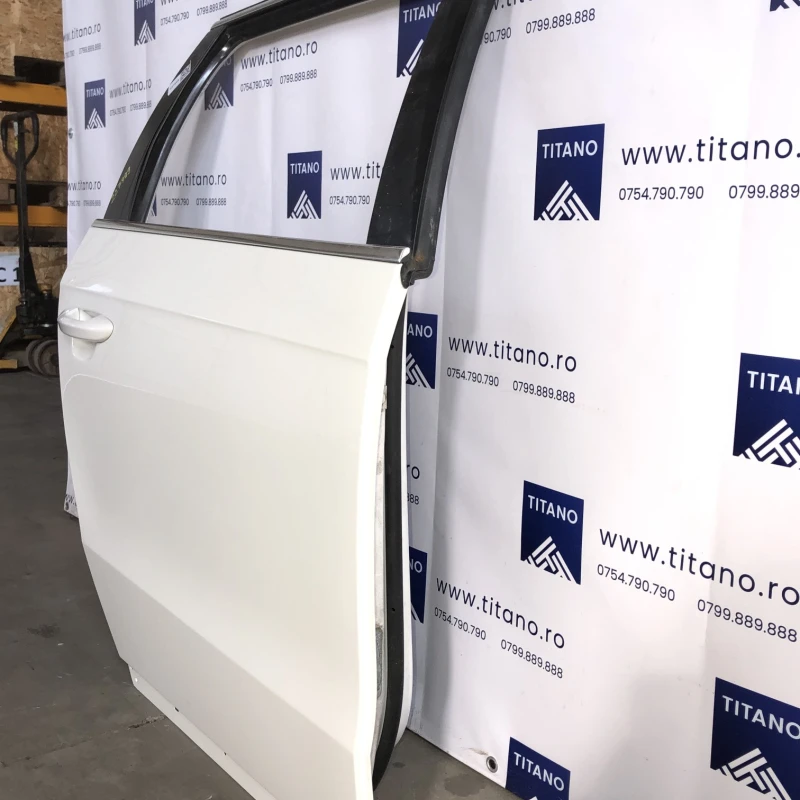 Usa dreapta spate / Volkswagen Passat B7 2012 / Caroserie, oglinzi si faruri