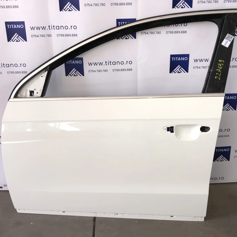 Usa stanga fata Volkswagen Passat B7 2012