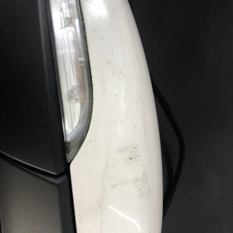 Oglinda dreapta / Volkswagen Passat B7 2012 / Caroserie, oglinzi si faruri