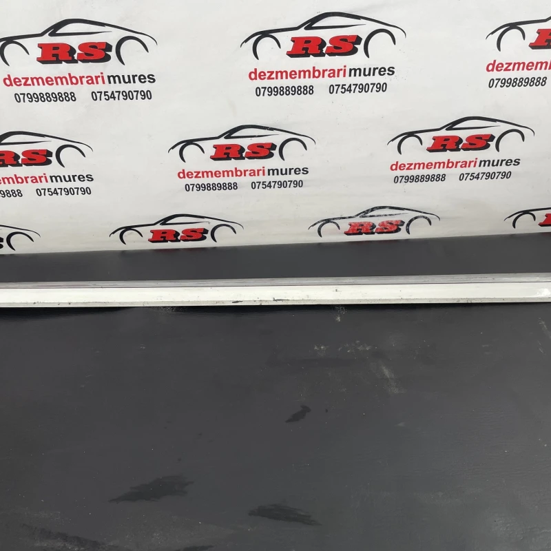 Bandou usa stanga fata Volkswagen 