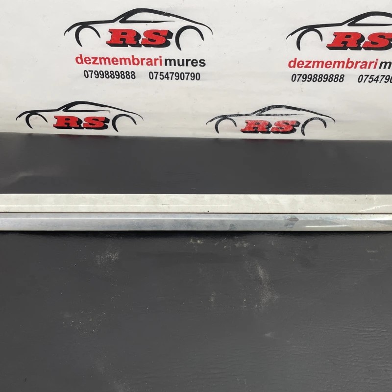 Bandou usa stanga spate Volkswagen Passat B7 2012