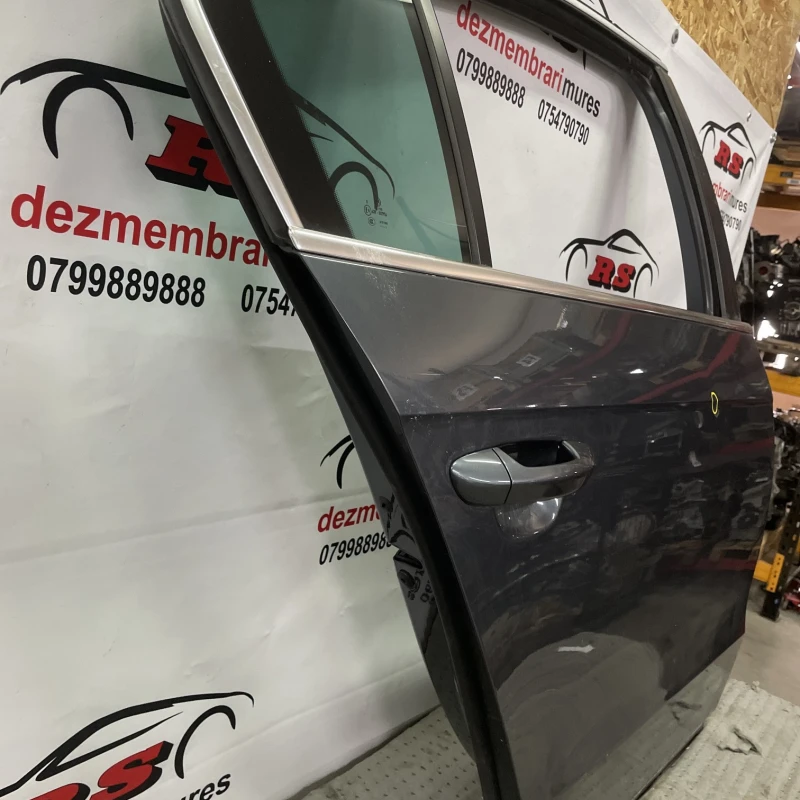 Usa dreapta spate / Volkswagen Passat B7 2011 / Caroserie, oglinzi si faruri
