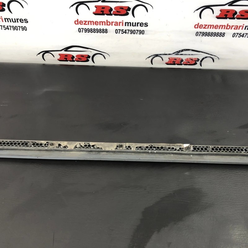 Bandou usa stanga spate / Volkswagen Passat B7 2011 / Caroserie, oglinzi si faruri