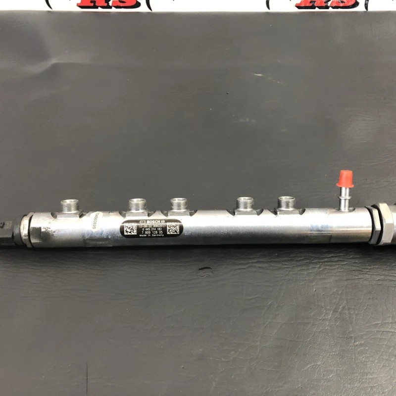 Rampa injectoare cu senzor BMW Seria 5 F10 2011
