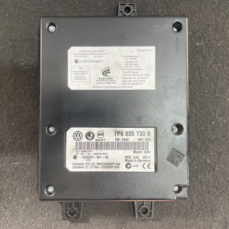 Modul bluthooth / Volkswagen Passat B7 2011 / Audio si electronice