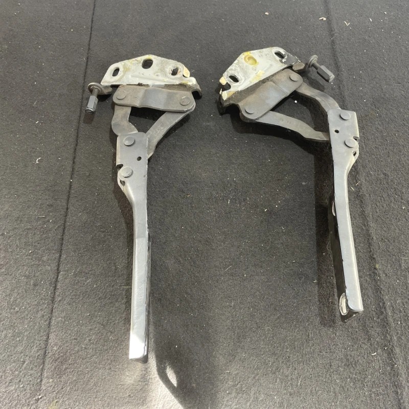 Balamale capota Volkswagen Passat B7 2011