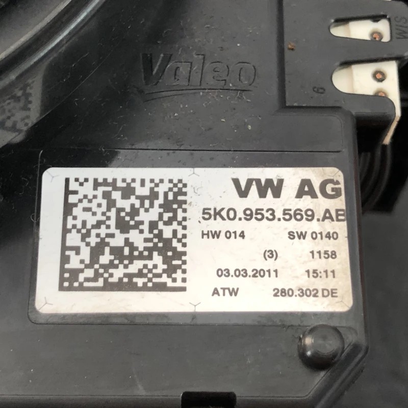 Spira volan cu manete / Volkswagen Passat B7 Alltrack 2013 / Audio si electronice