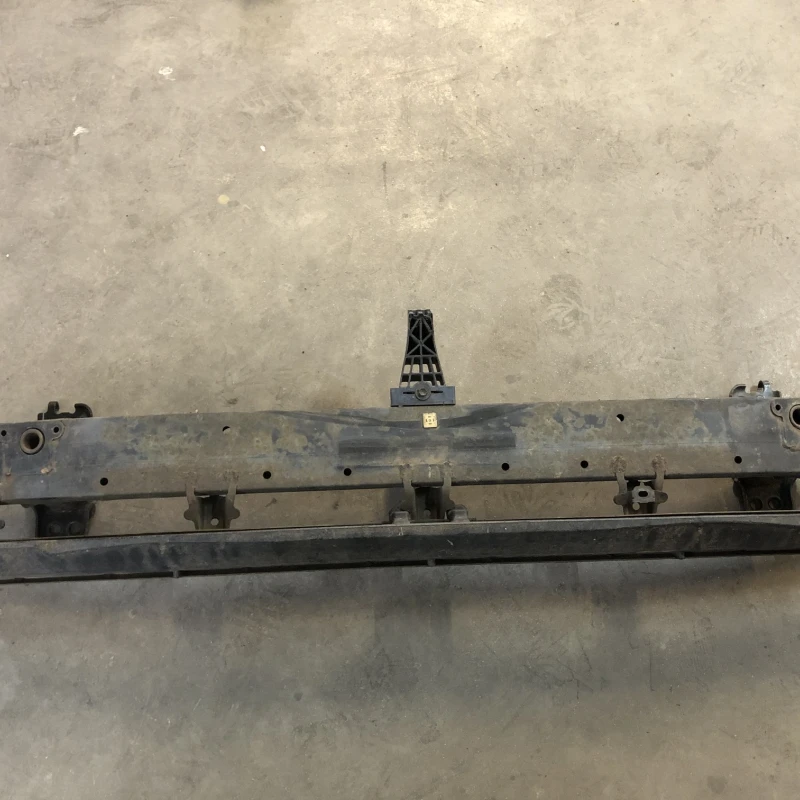 Armatura intaritura bara fata Toyota 
