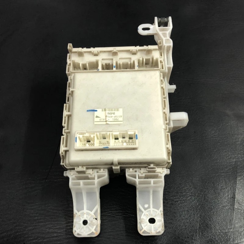 Panou sigurante SAM / Toyota Rav4 XA30 2007 / Audio si electronice