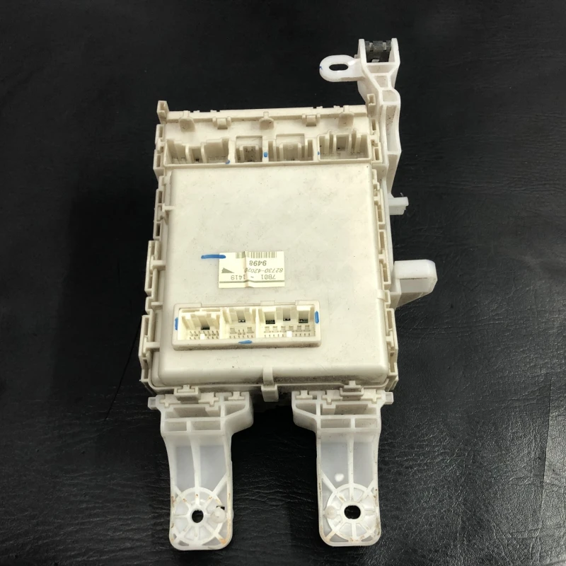 Panou sigurante SAM / Toyota Rav4 XA30 2007 / Audio si electronice