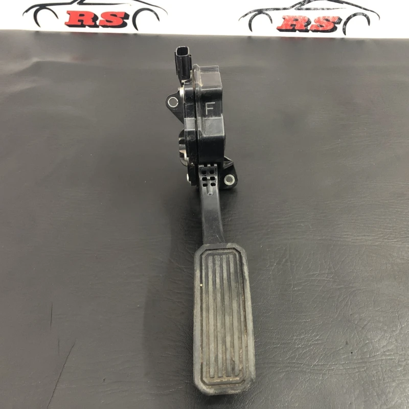 Pedala de accelratie Toyota 