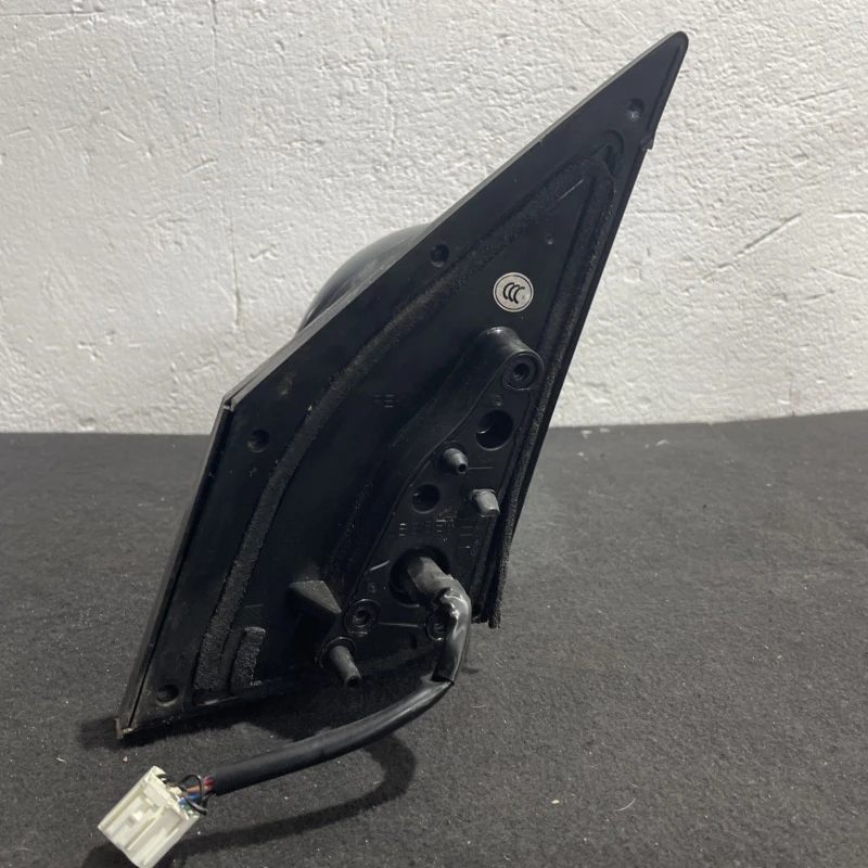 Oglinda dreapta rabatare electrica / Toyota Rav4 XA30 2007 / Caroserie, oglinzi si faruri