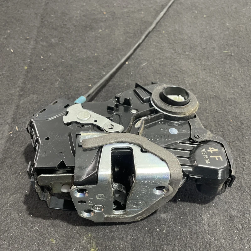 Iala broasca usa dreapta fata / Toyota Rav4 XA30 2007 / Caroserie, oglinzi si faruri