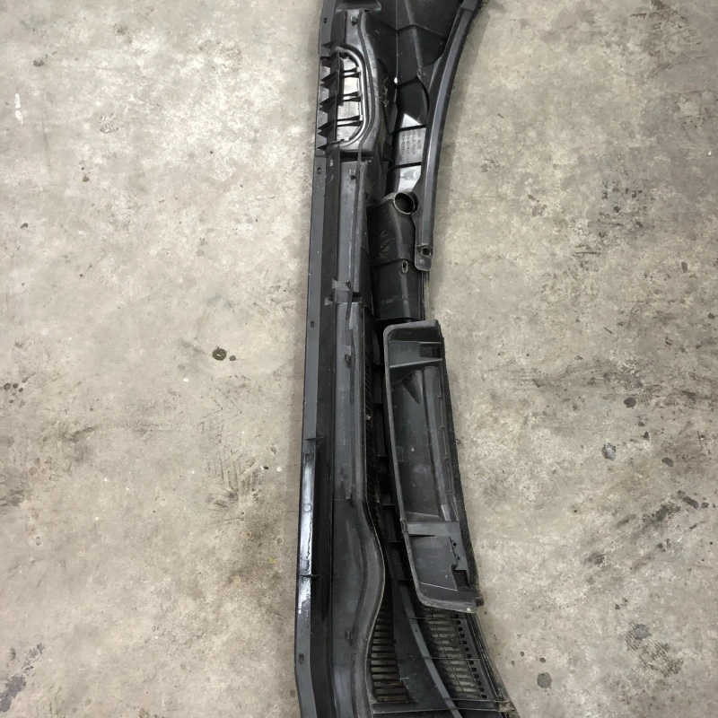 Grila stergatoare / Toyota Rav4 XA30 2007 / Caroserie, oglinzi si faruri