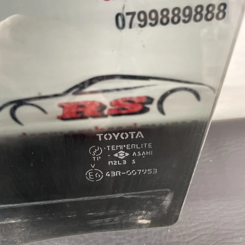 Geam stanga spate / Toyota Rav4 XA30 2007 / Caroserie, oglinzi si faruri
