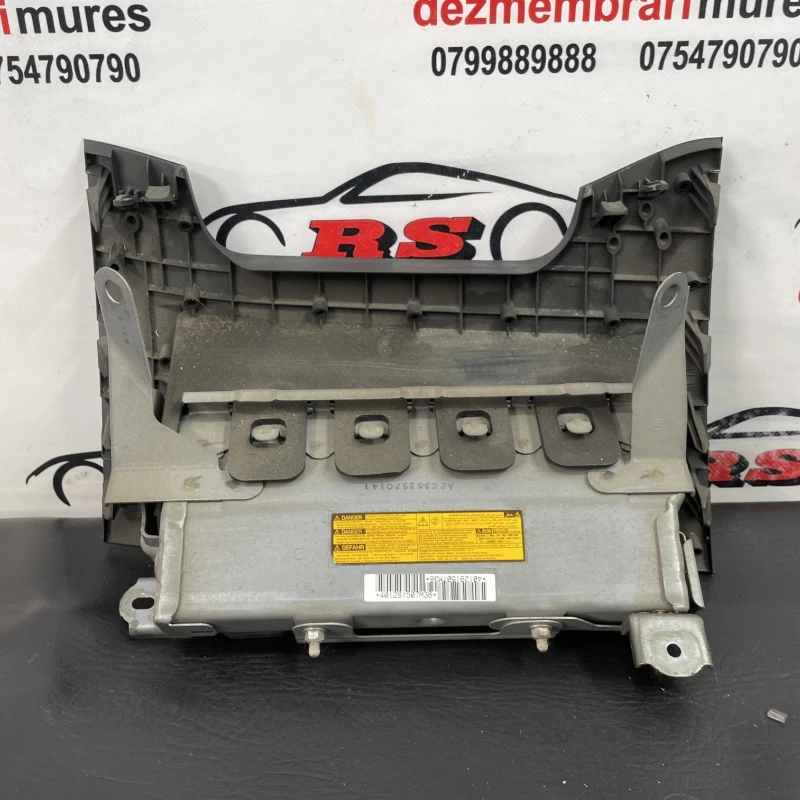 Airbag genunchi Toyota 