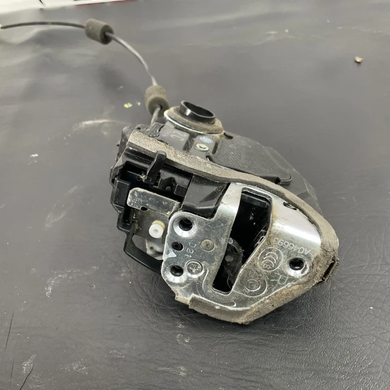 Iala broasca usa dreapta spate / Toyota Rav4 XA30 2007 / Caroserie, oglinzi si faruri